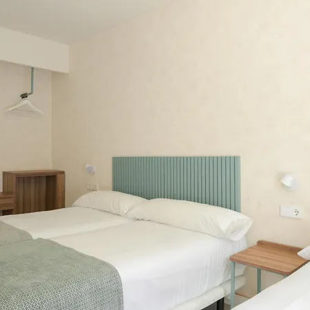 Eurosalou & 4*