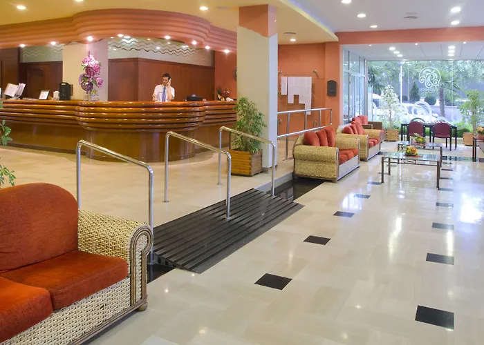 Eurosalou & 4*